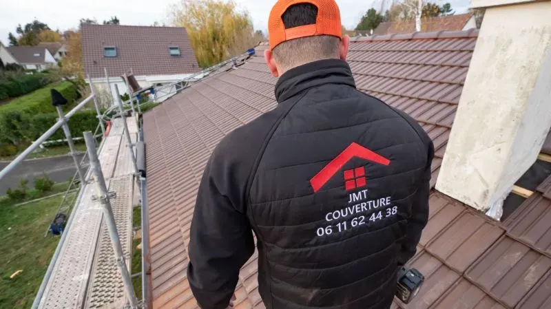 Couvreur certifié rénovation toiture près de Chilly-Mazarin